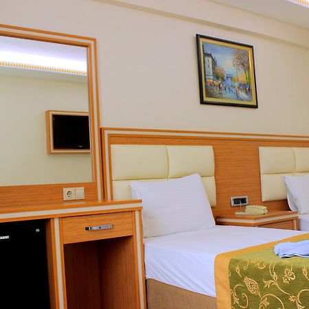 Hotel Buyuk Paris Istanbul Eksteriør billede