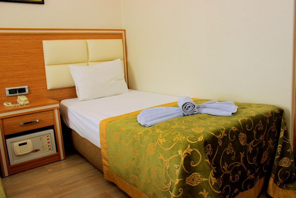 Hotel Buyuk Paris Istanbul Eksteriør billede