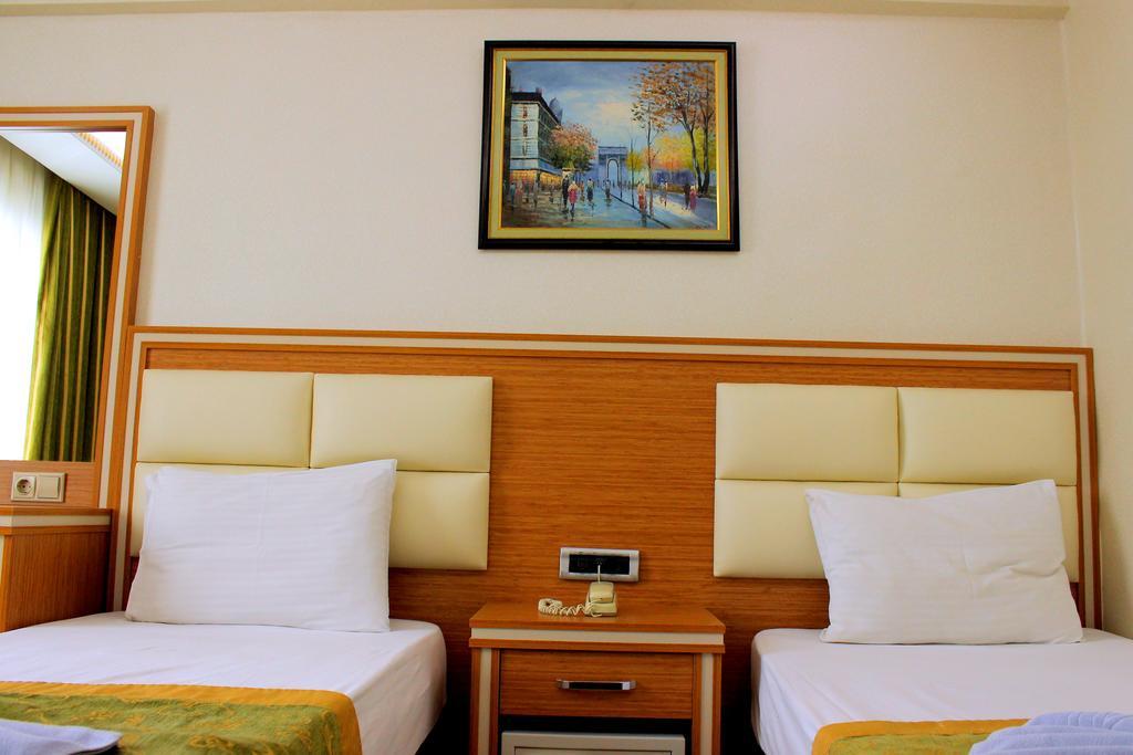 Hotel Buyuk Paris Istanbul Eksteriør billede