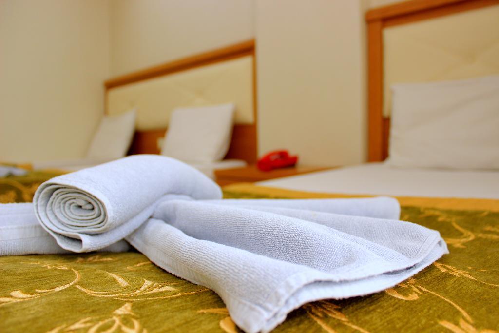 Hotel Buyuk Paris Istanbul Eksteriør billede
