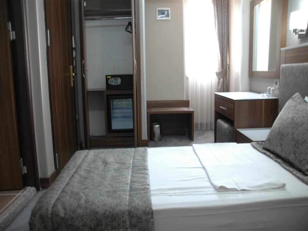 Hotel Buyuk Paris Istanbul Værelse billede