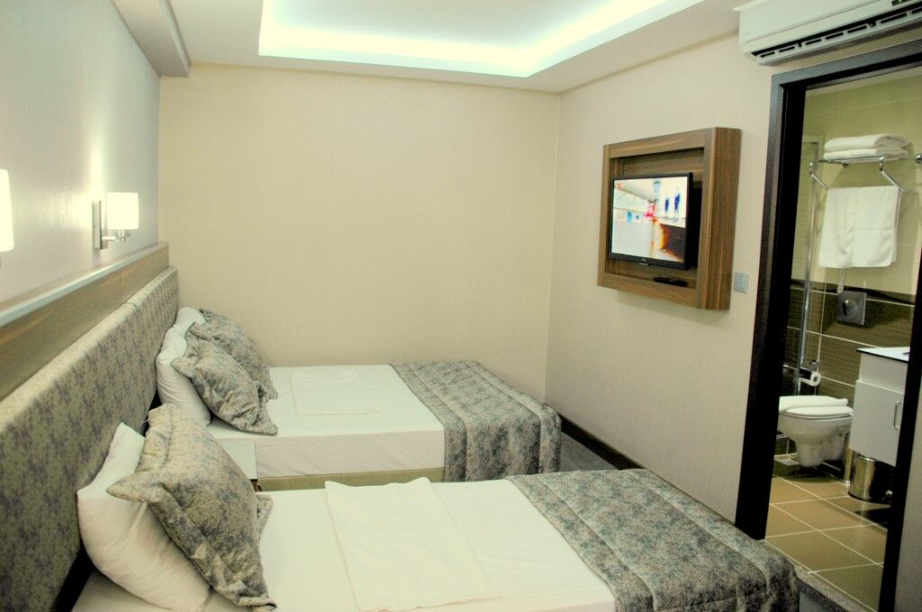 Hotel Buyuk Paris Istanbul Eksteriør billede